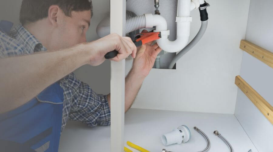 Expert burst pipe repair services in Rosalie, NE